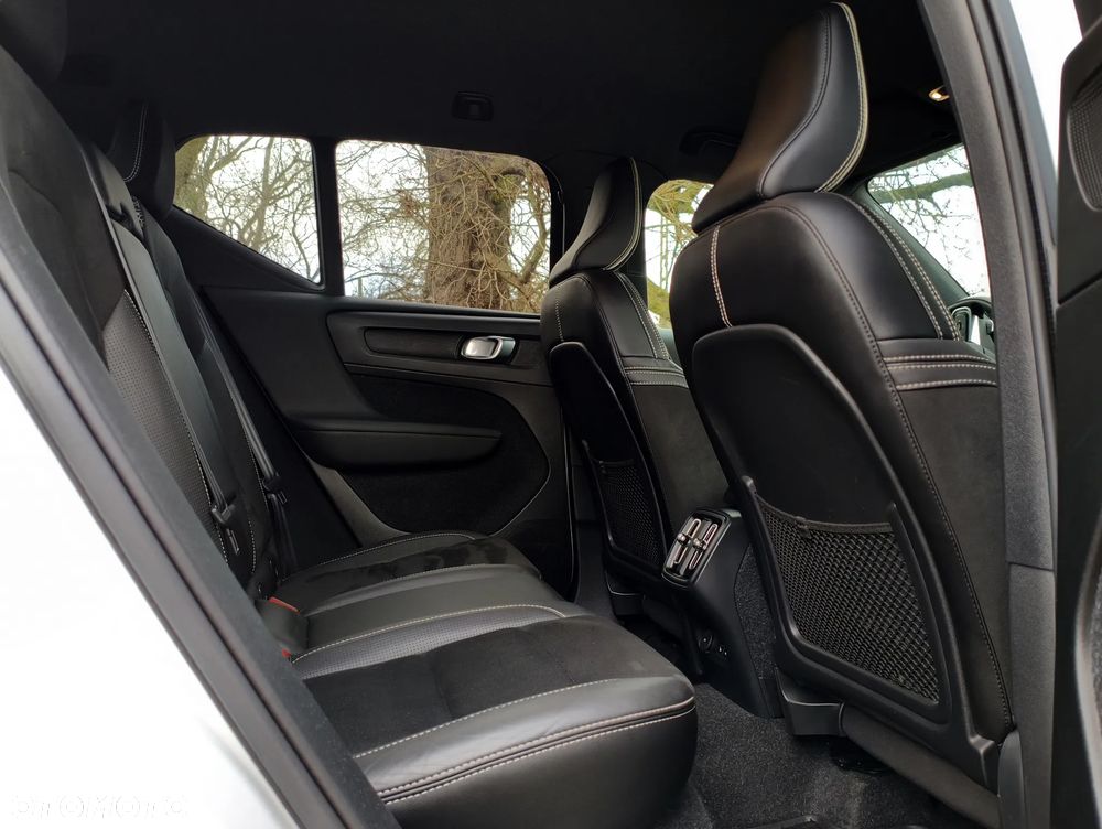 Volvo XC 40 T5 AWD Geartronic R-Design - 34