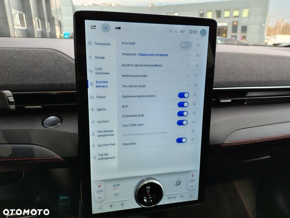 Ford Mustang Mach-E - 16