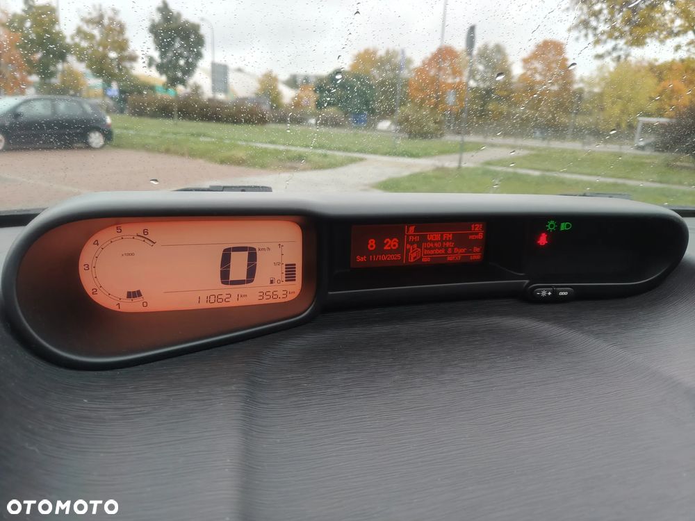 Citroën C3 Picasso 1.6i Exclusive - 8