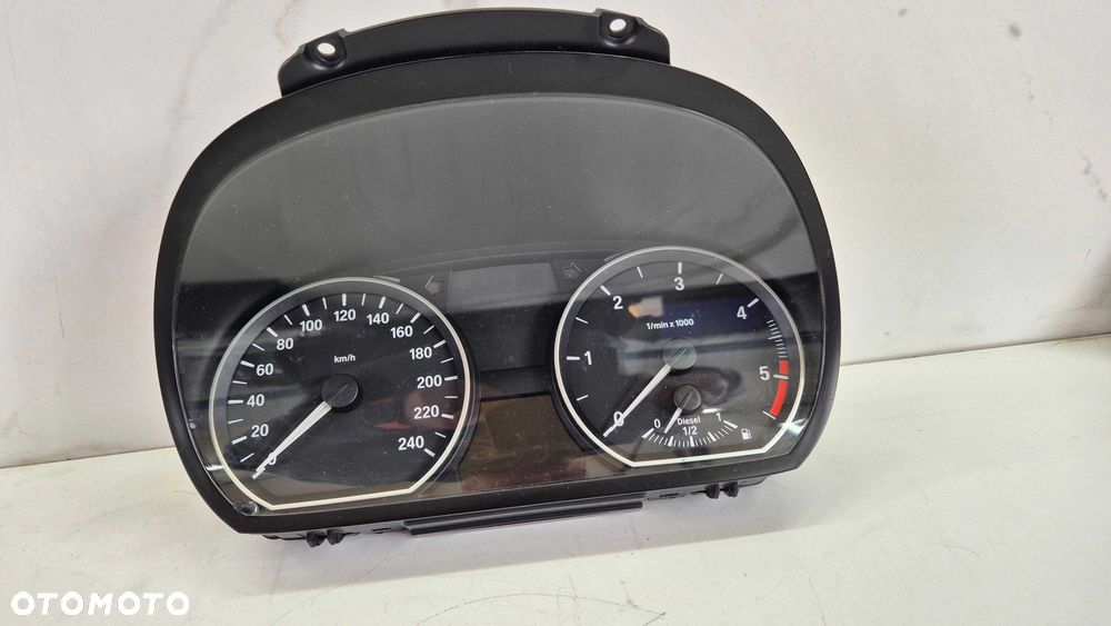 bmw I e81 e87 licznik zegar zegary europa 2.0D - 2