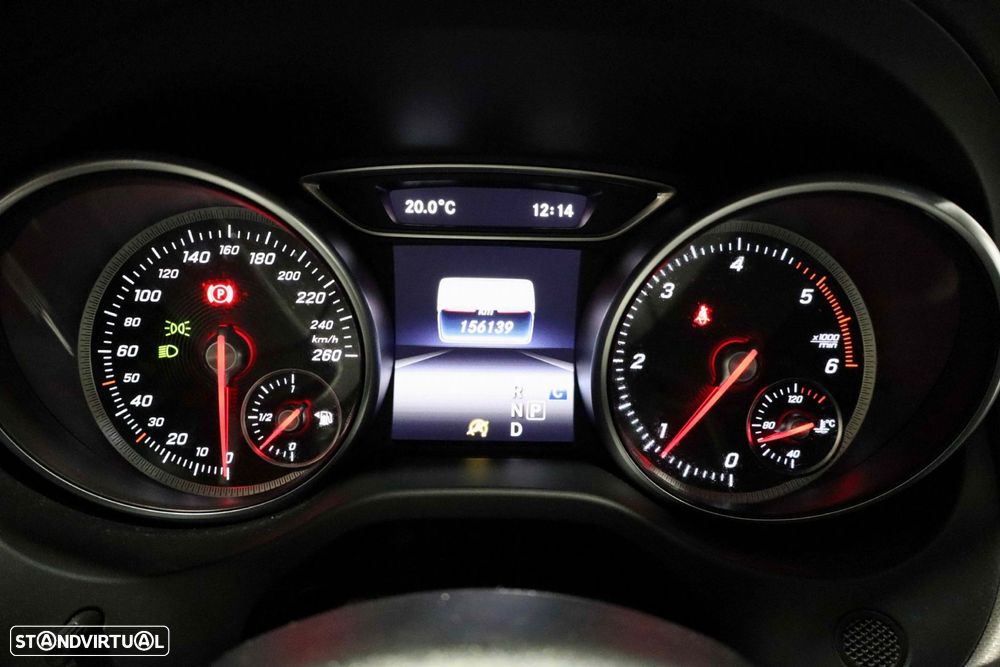 Mercedes-Benz CLA 180 d Shooting Brake Urban Aut. - 16