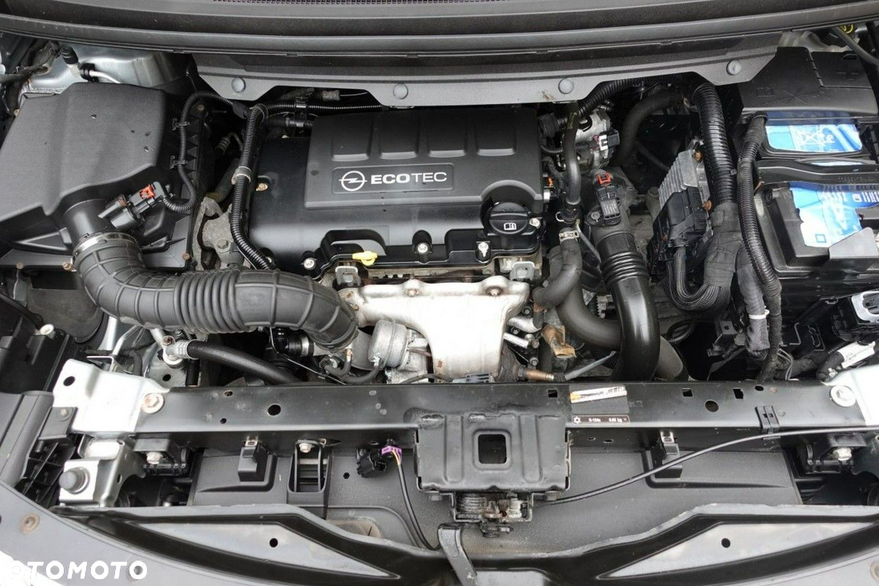Opel Zafira - 12