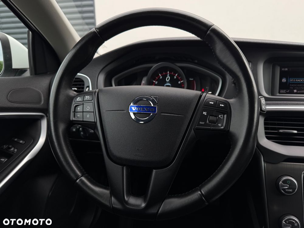 Volvo V40 T2 You - 10