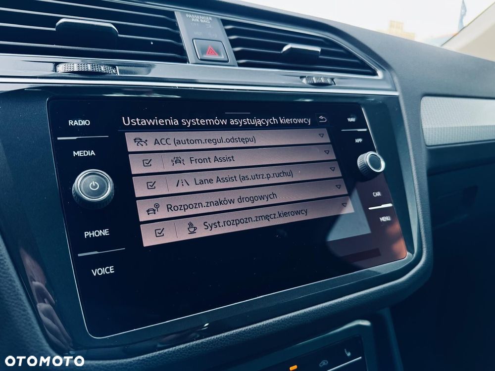 Volkswagen Tiguan - 31