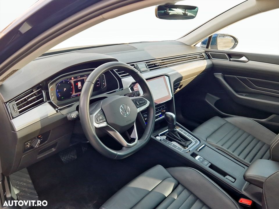 Volkswagen Passat 2.0 TDI DSG Comfortline - 18