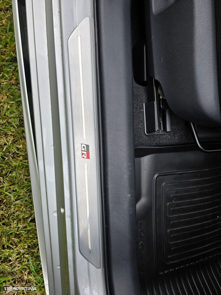 Toyota Corolla 1.8 Hybrid GR-Sport - 15