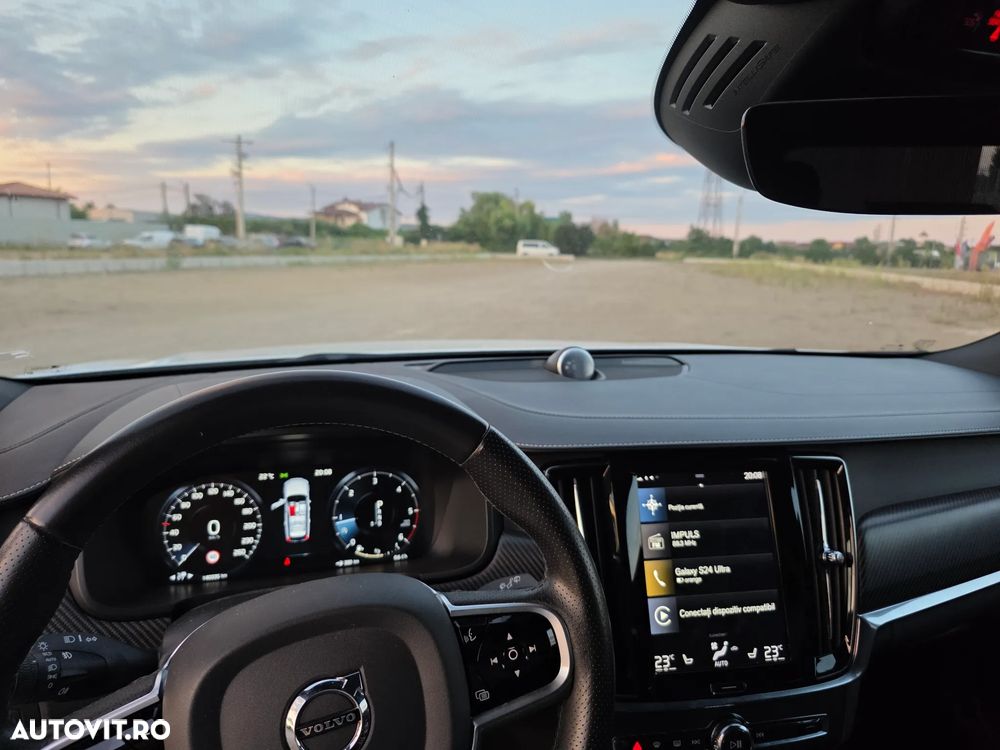 Volvo V90 D5 AWD Geartronic Ocean Race - 15