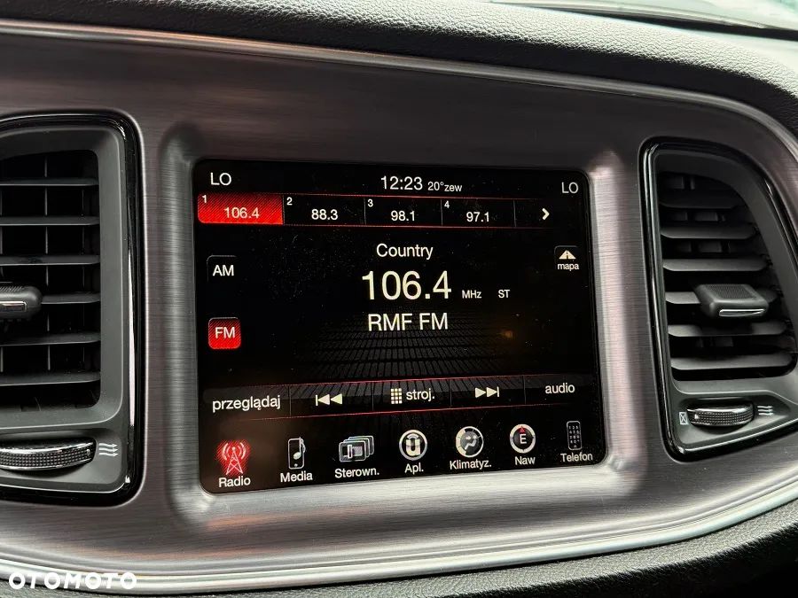 Dodge Challenger Automatik R/T Plus - 23