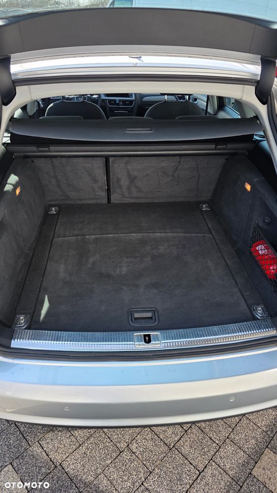 Audi A4 Avant 2.0 TDI DPF Ambiente - 11