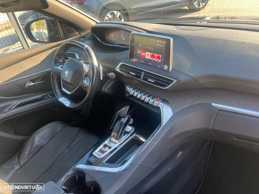 Peugeot 5008 1.6 BlueHDi Style EAT6 - 8