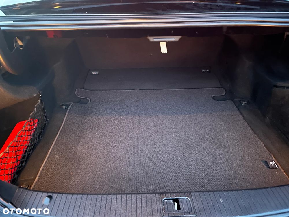 Mercedes-Benz Klasa E 220 BlueTEC 4Matic 7G-TRONIC - 16
