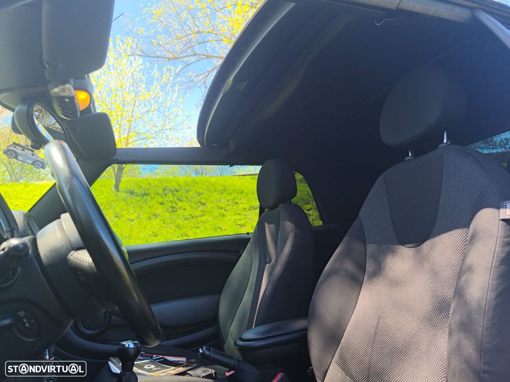 MINI Cabrio Cooper D - 7