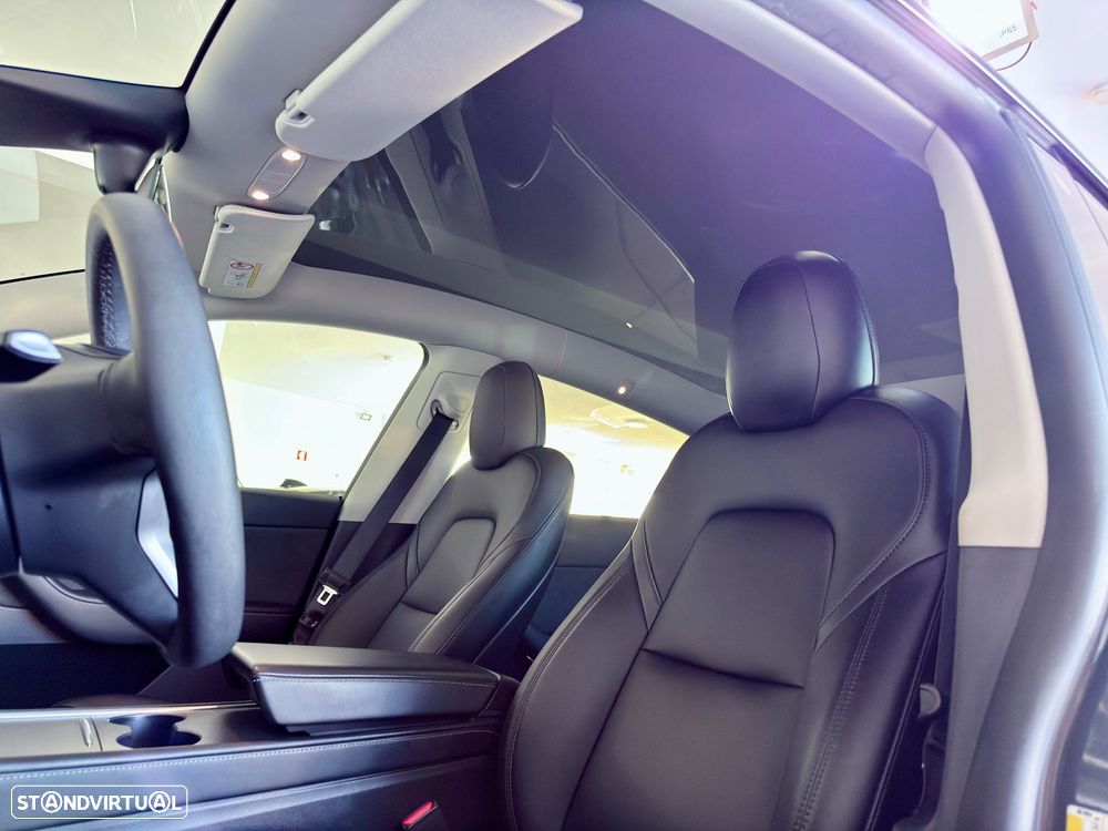 Tesla Model Y Long Range Tração Integral - 17