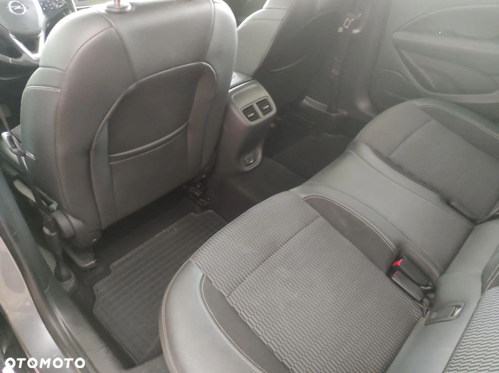 Opel Insignia 1.5 T Enjoy S&S - 17