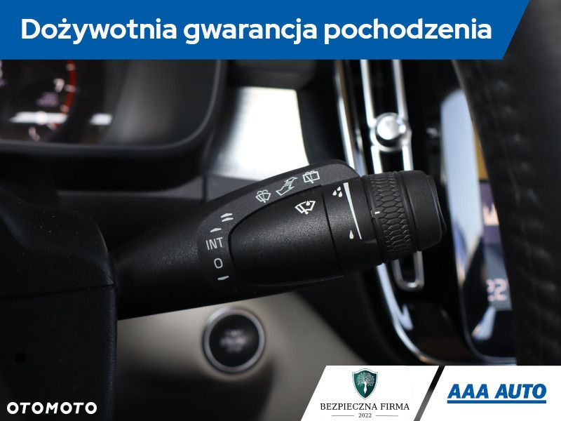 Volvo XC 40 - 20