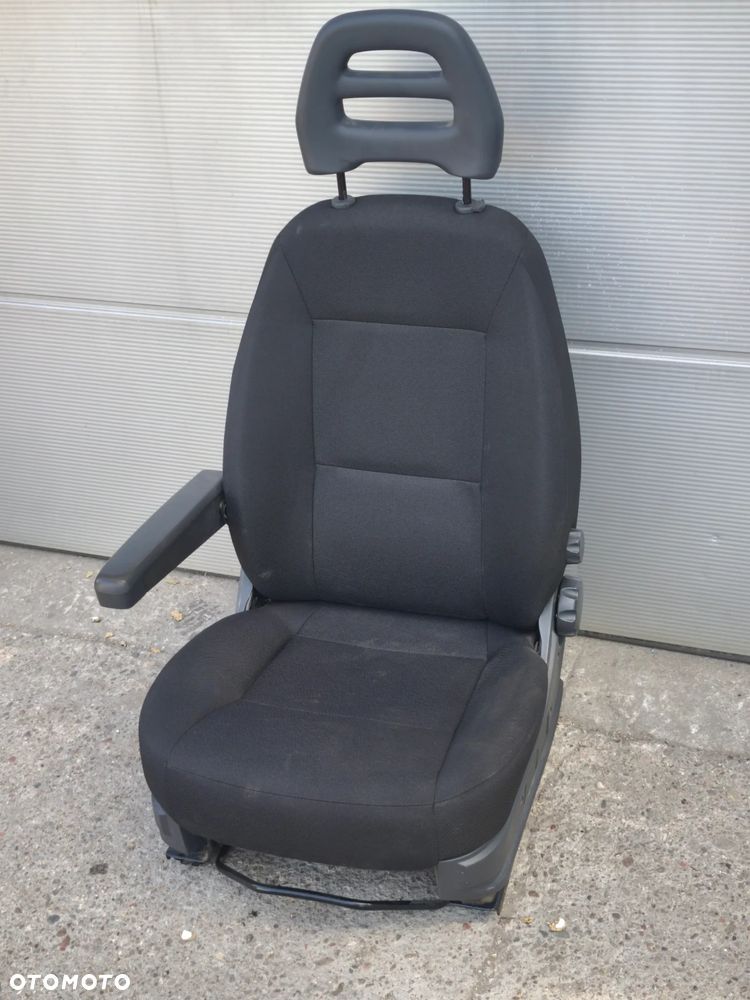 Fotel kierowcy lewy Fiat Ducato III Jumper Boxer Lift czarny - 3
