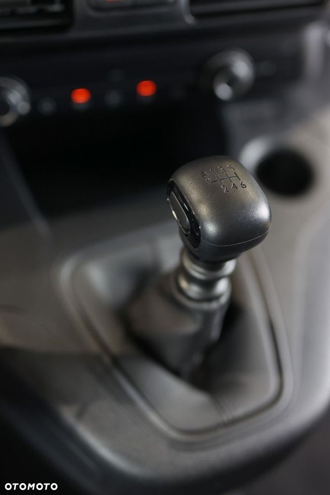 Toyota Proace City Verso - 32