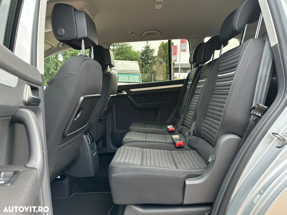 Volkswagen Touran 1.6 TDI DPF DSG Cup - 25