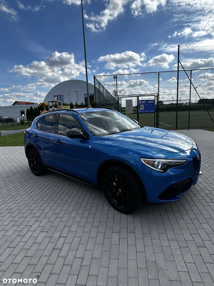 Alfa Romeo Stelvio - 2
