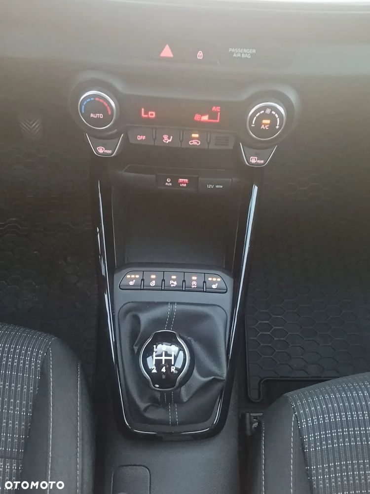 Kia Stonic - 13