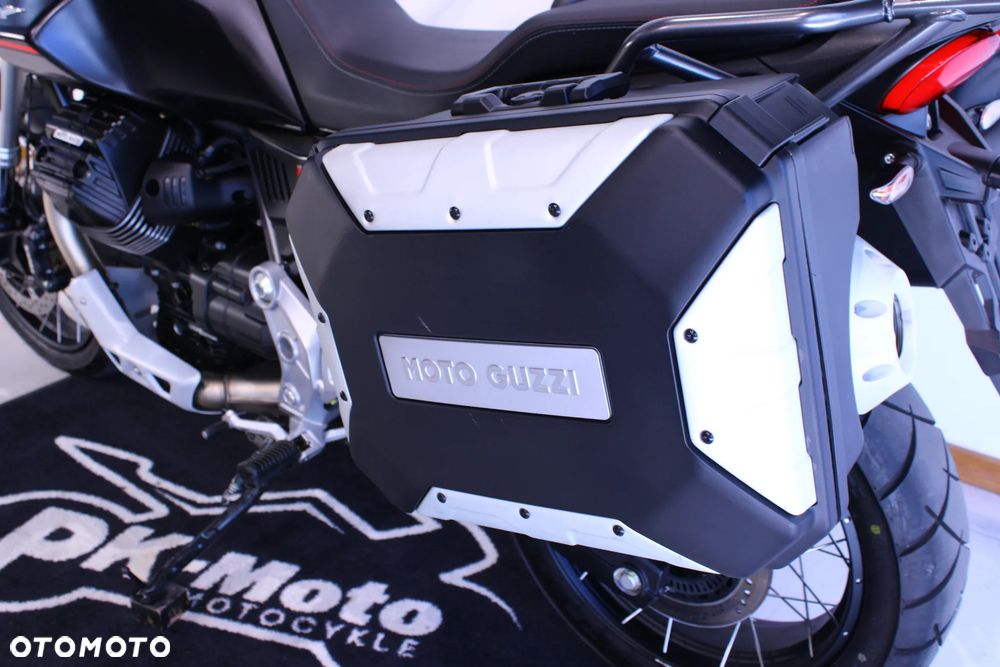 Moto Guzzi V85 - 38