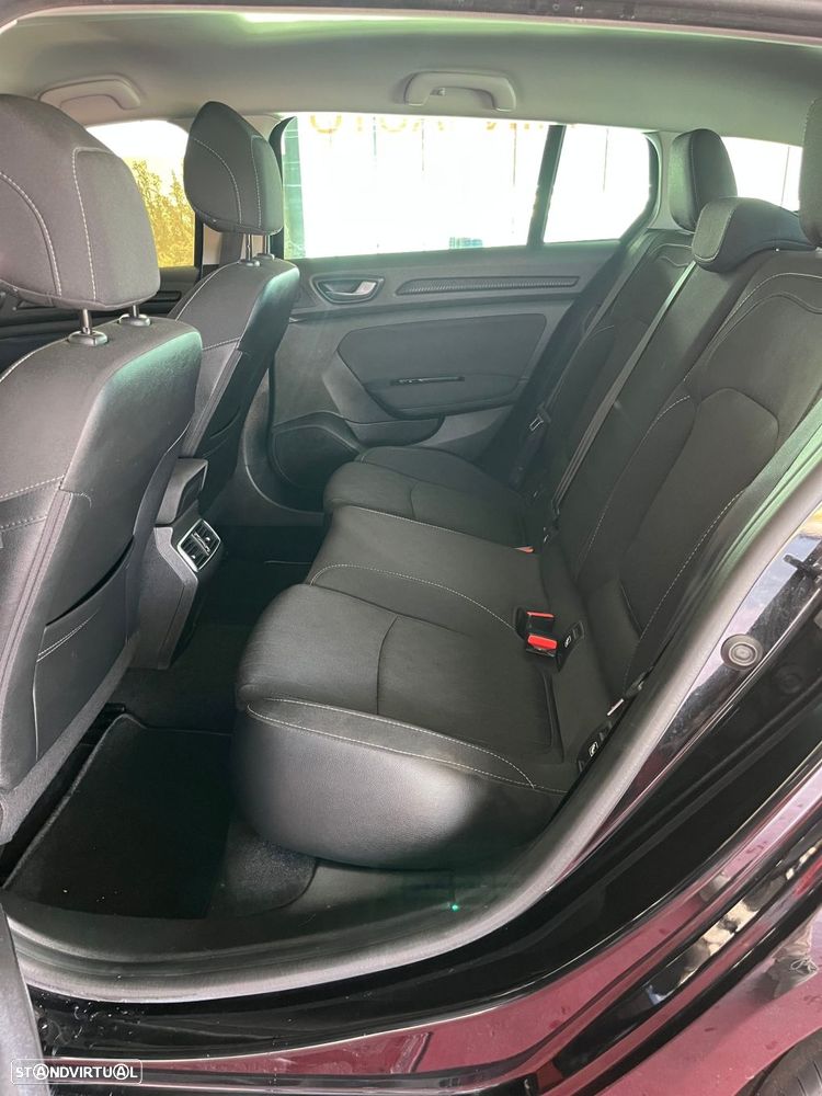 Renault Mégane Sport Tourer 1.5 Blue dCi Limited C/PM+Pneu - 24