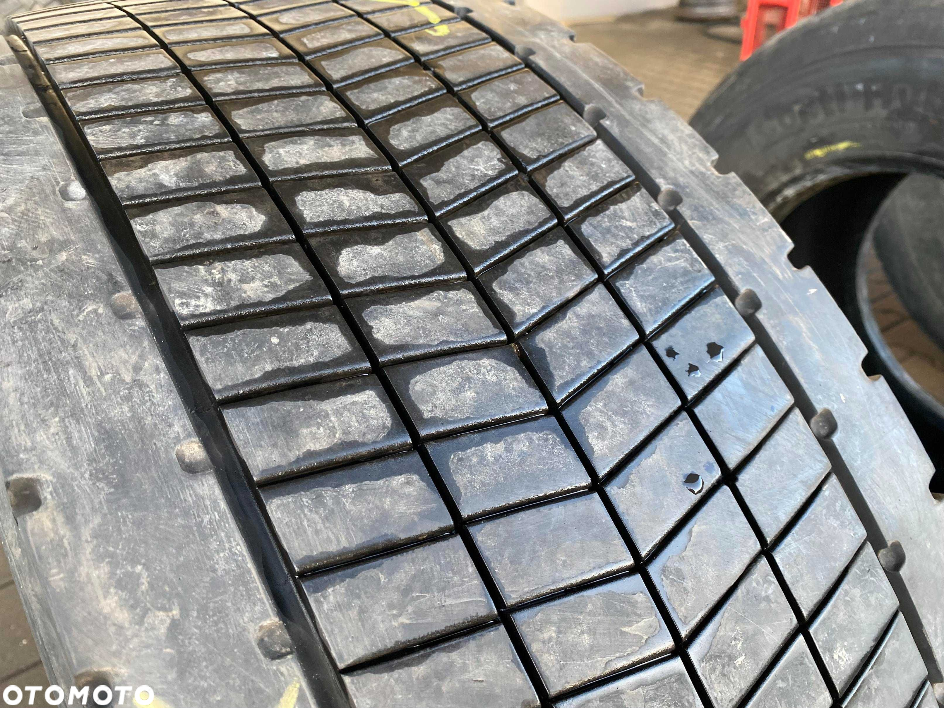 Opona 315/70R22.5 CONTINENTAL CONTI ECOPLUS HD3 Napędowa 8-9mm - 4