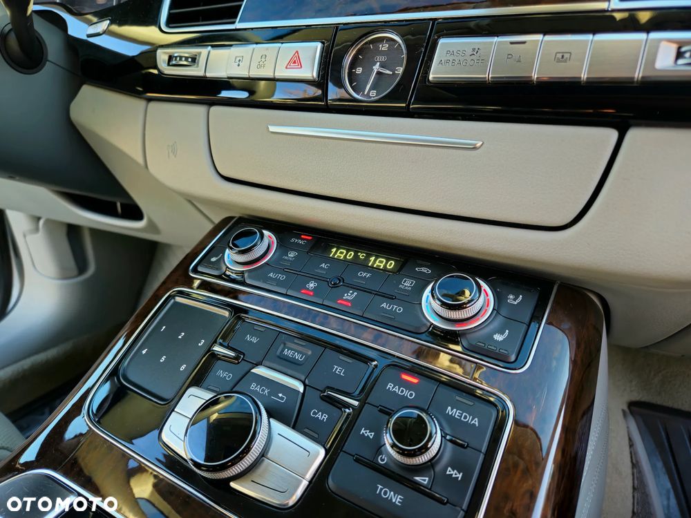 Audi A8 4.2 FSI L Quattro - 15