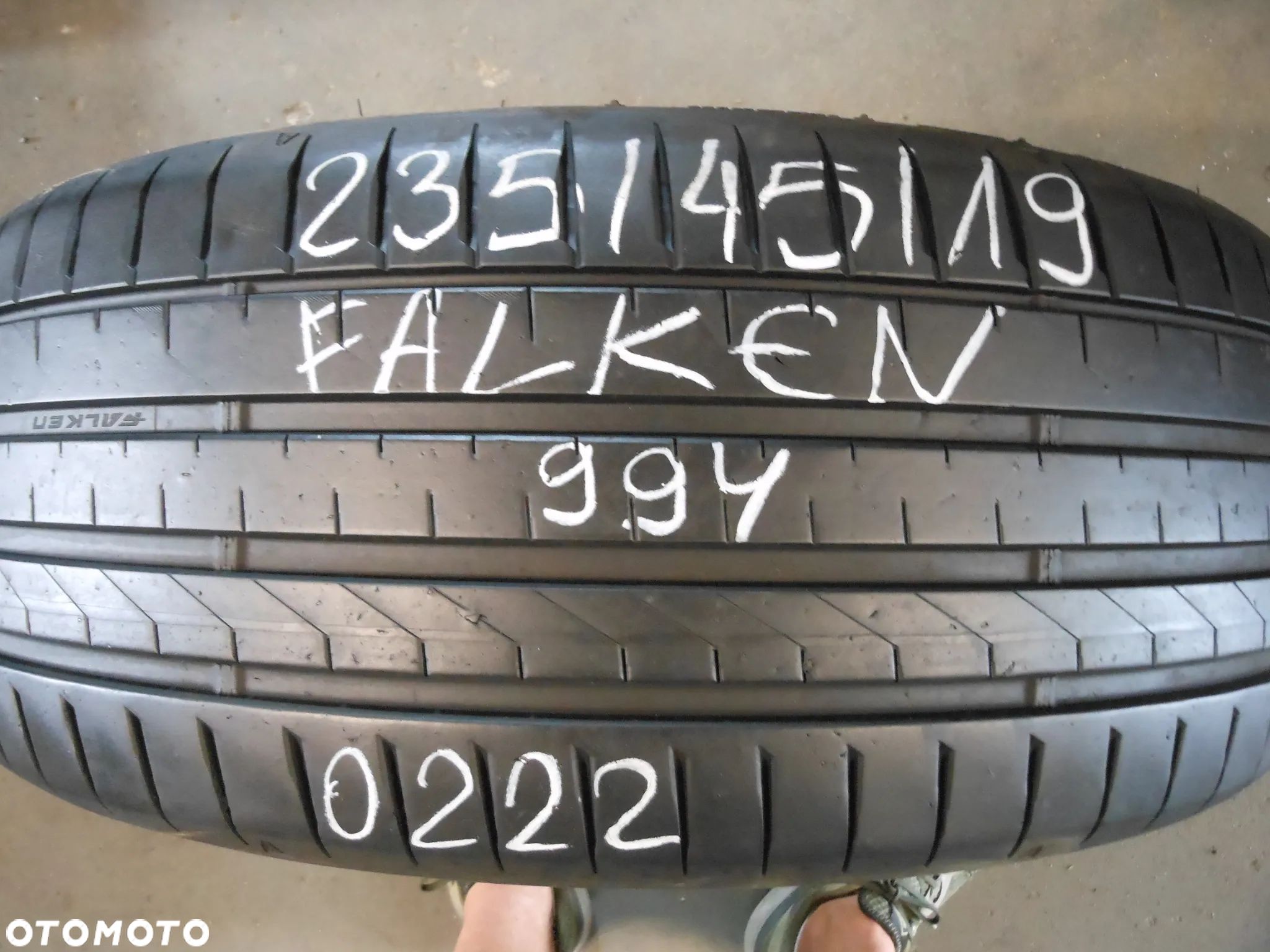 OPONA POJEDYNKA 235/45R19 FALKEN AZENIS FK520 DOT 0222 8MM - 1