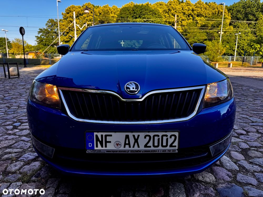 Skoda RAPID 1.6 TDI DSG Style+ - 9