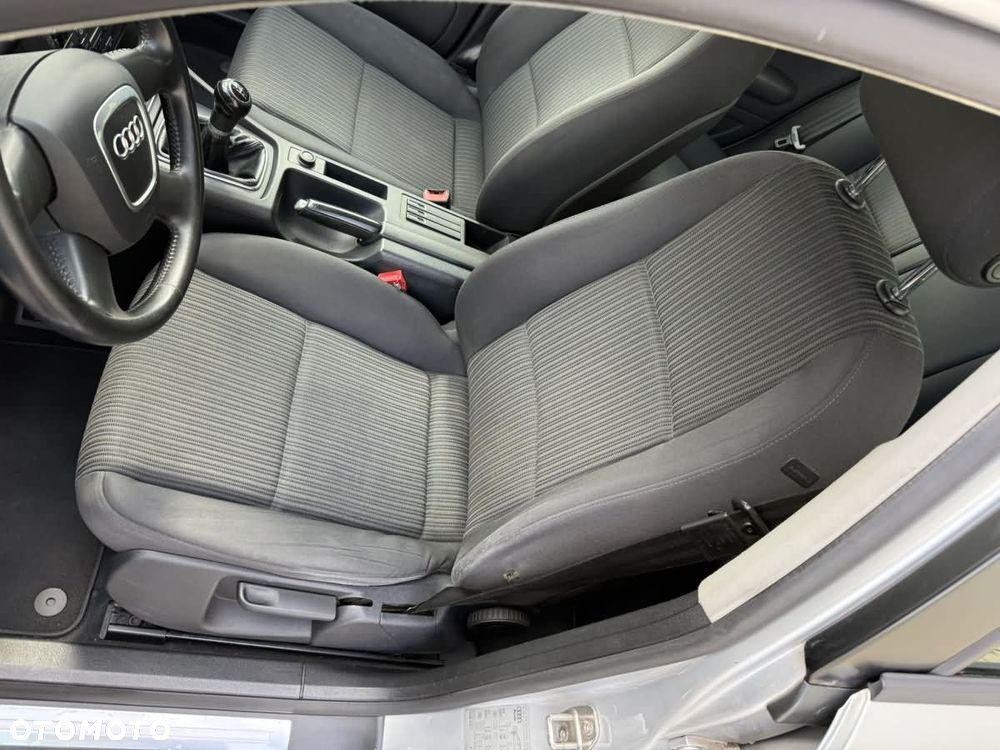 Audi A4 Limousine 2 - 17