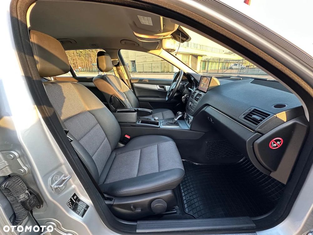 Mercedes-Benz Klasa C - 28