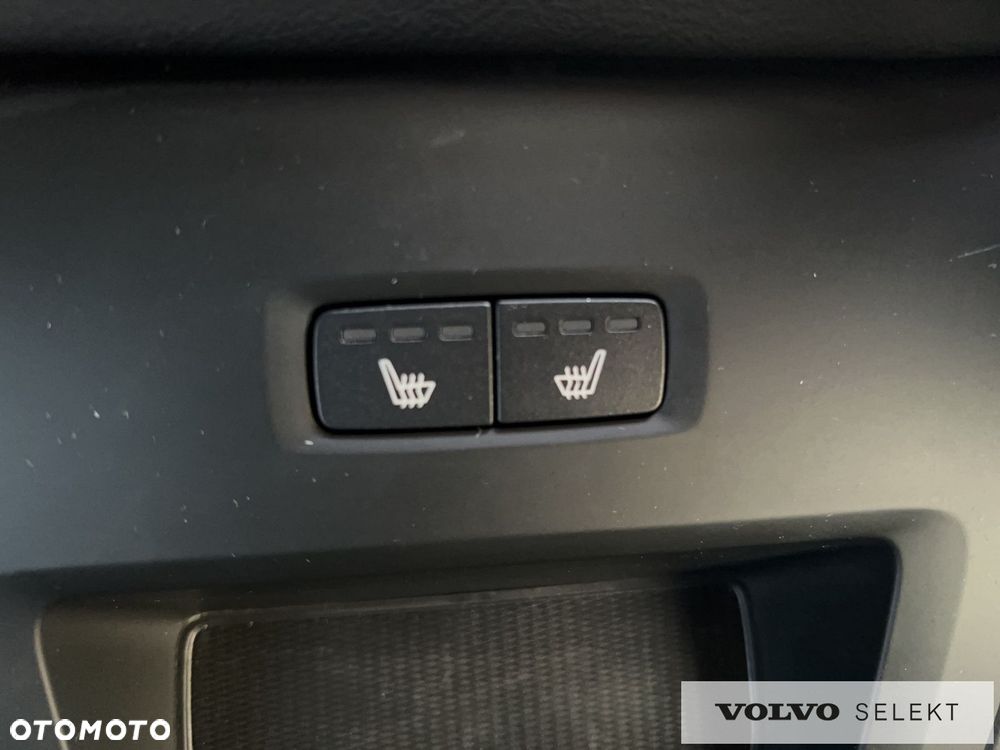 Volvo V60 B4 B Plus Dark - 25