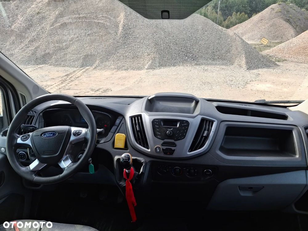 Ford Transit - 9