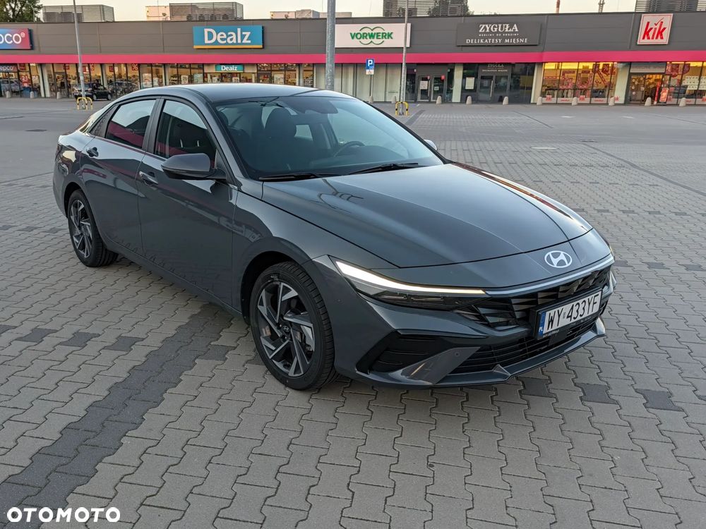 Hyundai Elantra 1.6 Smart CVT - 2
