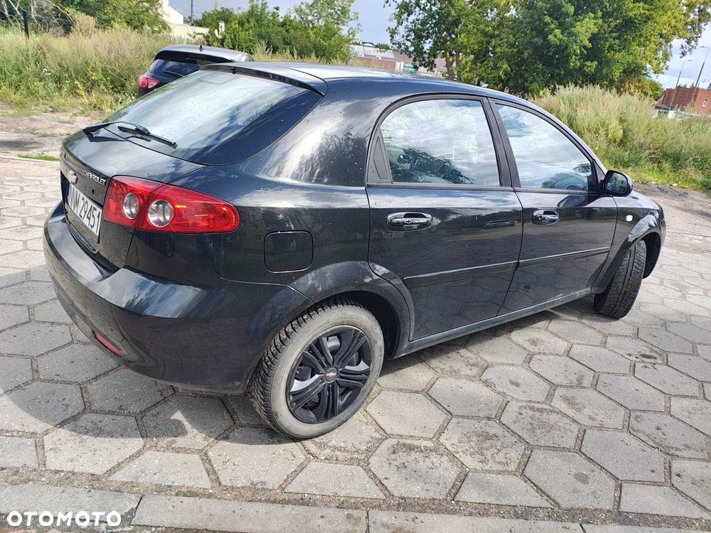 Chevrolet Lacetti - 8