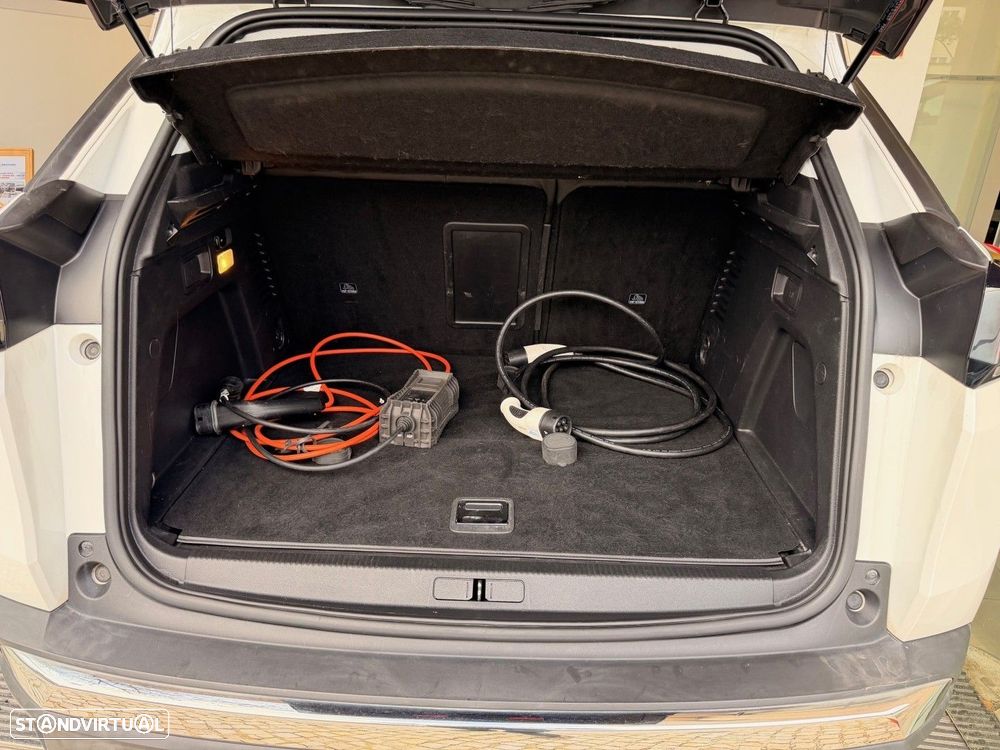 Peugeot 3008 1.6 Hybrid Allure Pack e-EAT8 - 3