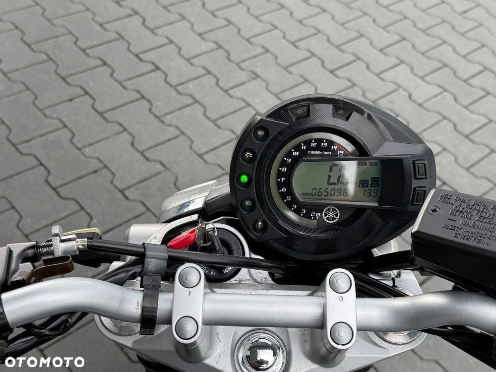 Yamaha FZ6 - 25