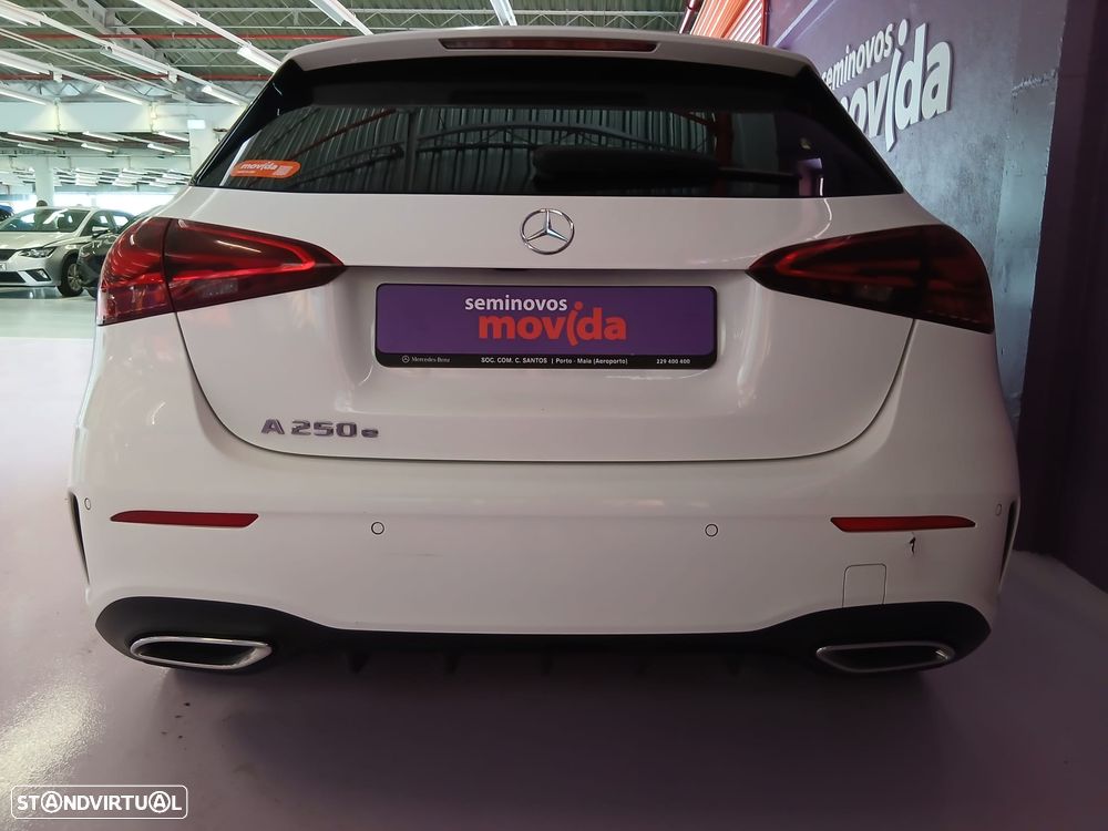 Mercedes-Benz A 250 e AMG Line - 6