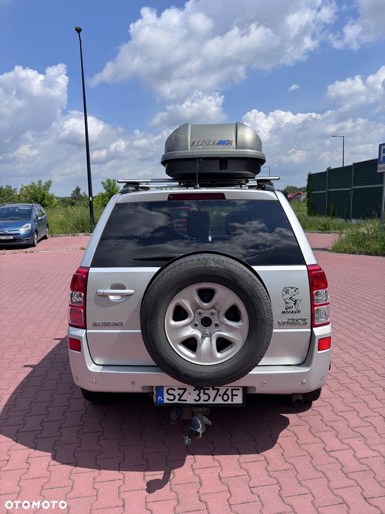 Suzuki Grand Vitara 2.0 Club - 4