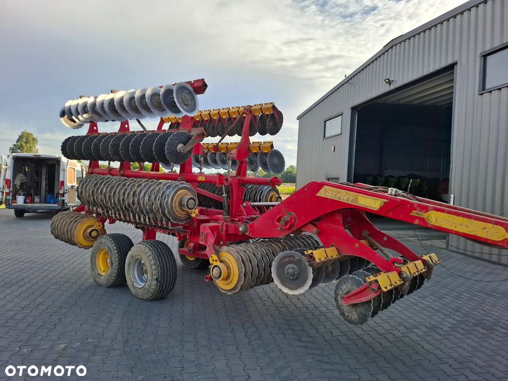 Väderstad Carrier 820 2011 rok , Nowe Talerze , Nie  Malowany , Stan Bardzo  Dobry - 3