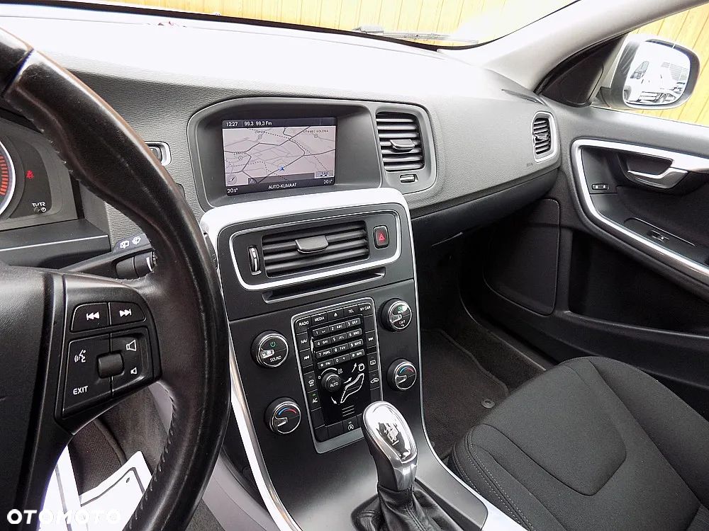 Volvo V60 D2 Kinetic - 12