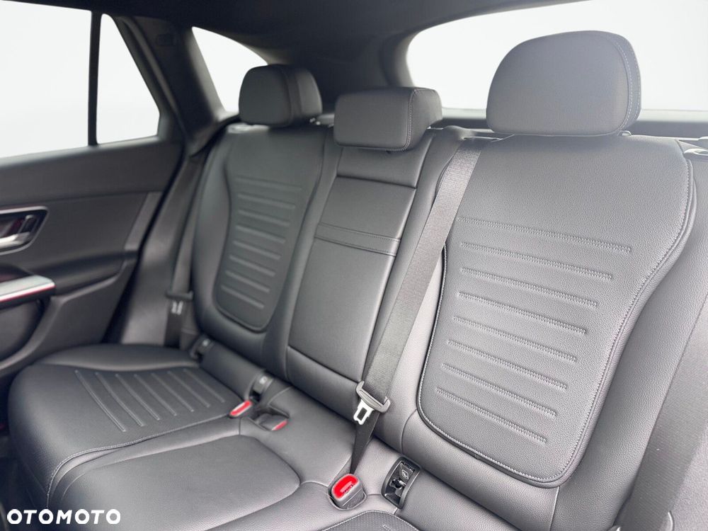 Mercedes-Benz GLC 200 mHEV 4-Matic AMG Line - 13