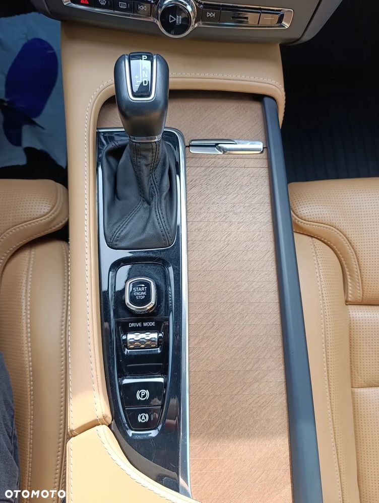 Volvo S90 D5 AWD Inscription - 17