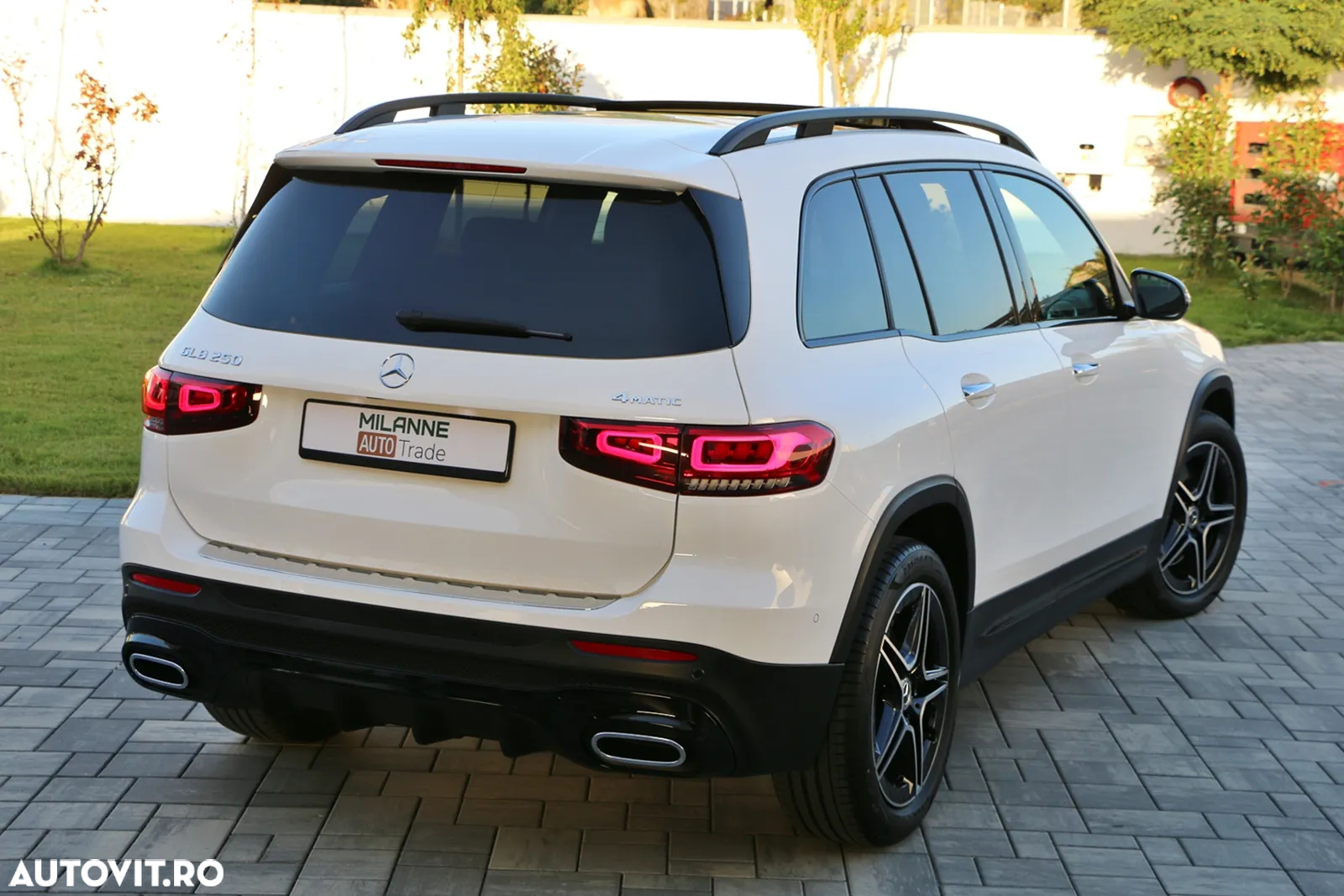 Mercedes-Benz GLB 250 4Matic 8G-DCT AMG Line Advanced Plus - 16