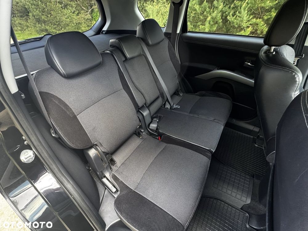 Mitsubishi Outlander 2.0 Invite 2WD EU5 - 18