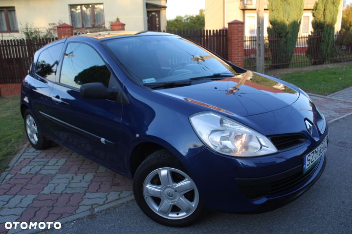 Renault Clio - 15