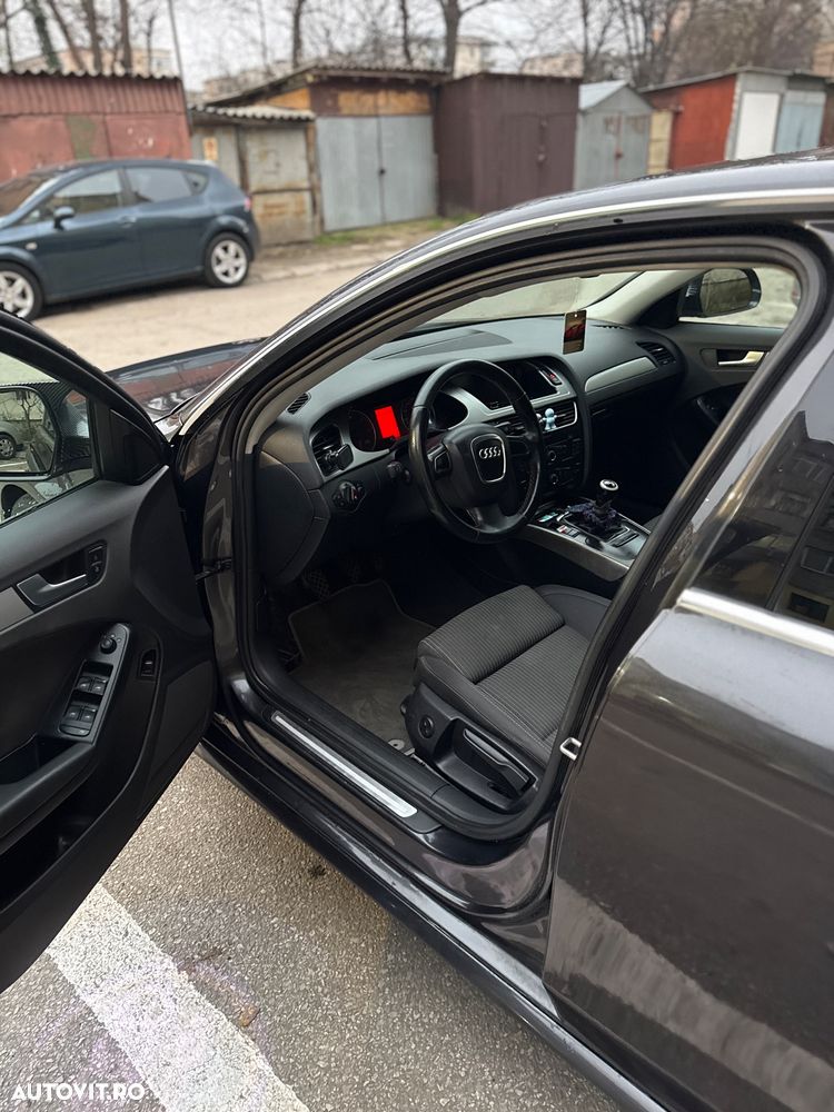 Audi A4 2.0 TDI Avant - 8