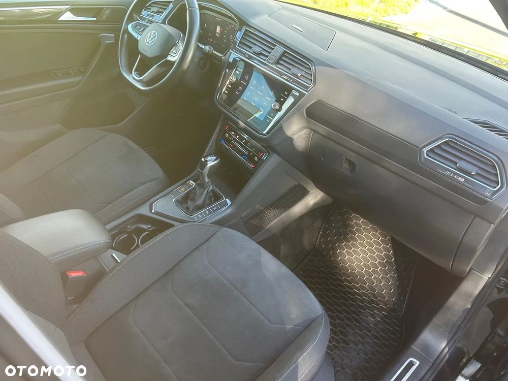 Volkswagen Tiguan 2.0 TDI SCR Elegance DSG - 4