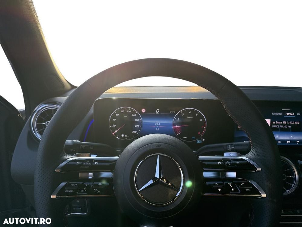 Mercedes-Benz GLB - 7